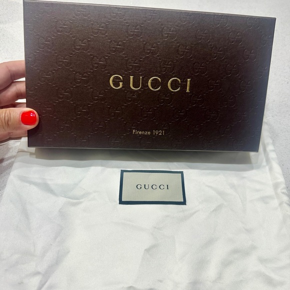 GUCCI Microguccissima Zippy Wallet in Purple and Silver Hardwear - Picture 12 of 16